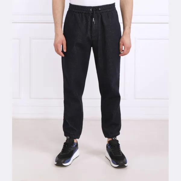 Брюки-Джоггеры стандартного кроя Armani Exchange, синий
Брюки-Джоггеры стандартного кроя Armani Exchange, синий