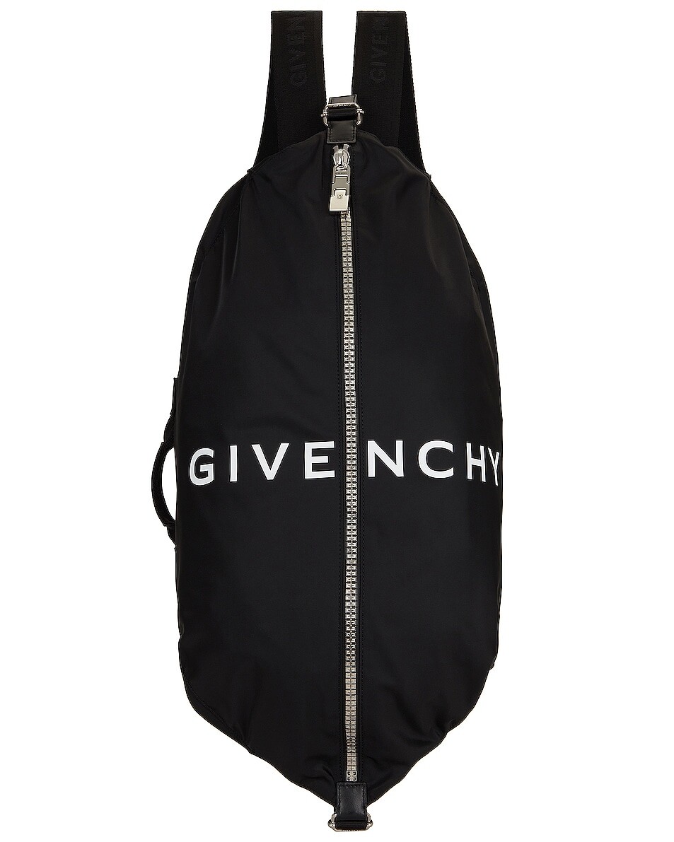 Рюкзак Givenchy G-Zip Duffle Medium, черный
Рюкзак Givenchy G-Zip Duffle Medium, черный