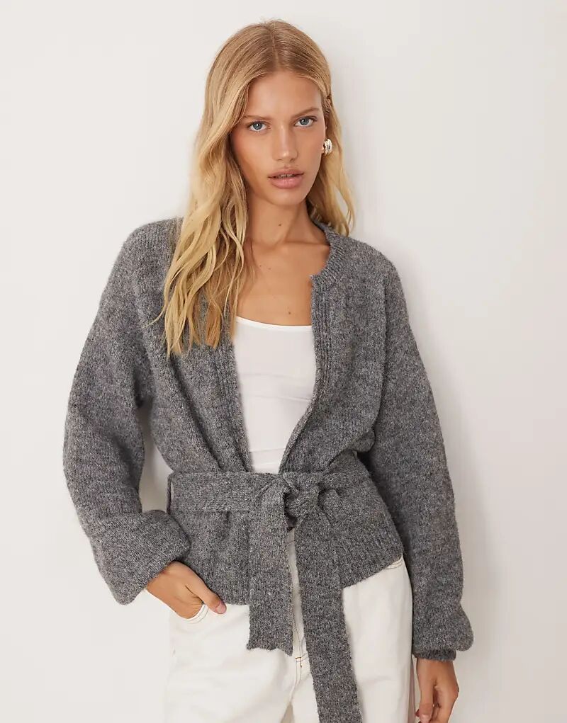 Вязаный кардиган оверсайз ASOS DESIGN с завязкой на талии из шерсти в антрацитовом цвете
Вязаный кардиган оверсайз ASOS DESIGN с завязкой на талии из шерсти в антрацитовом цвете