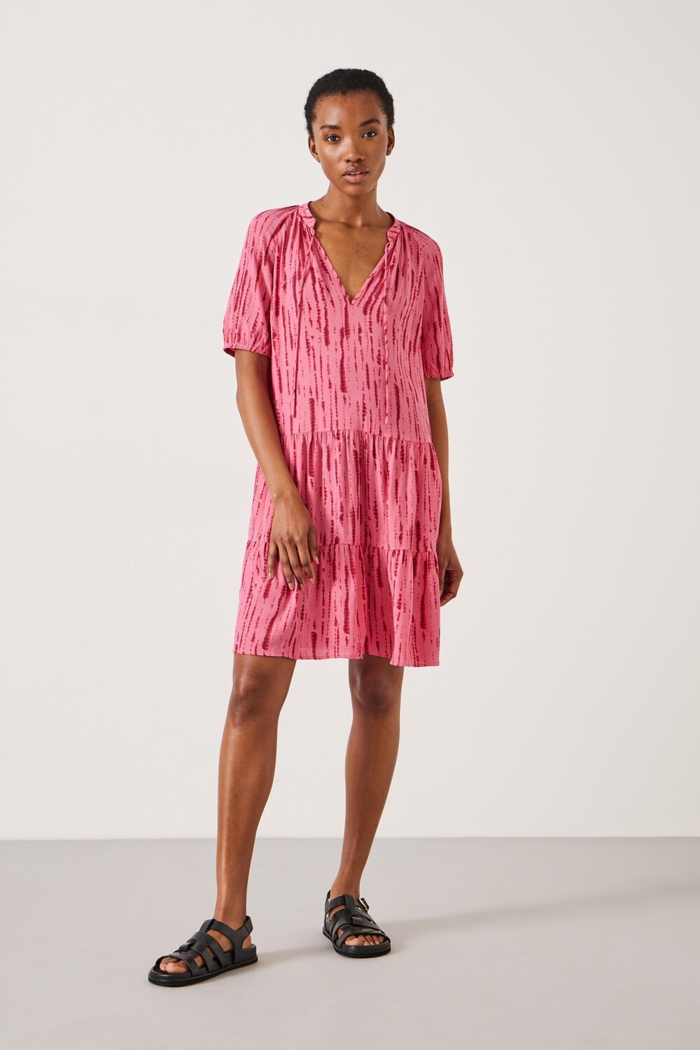 Платье мини Kailey Hush, розовый
Платье мини Kailey Hush, розовый