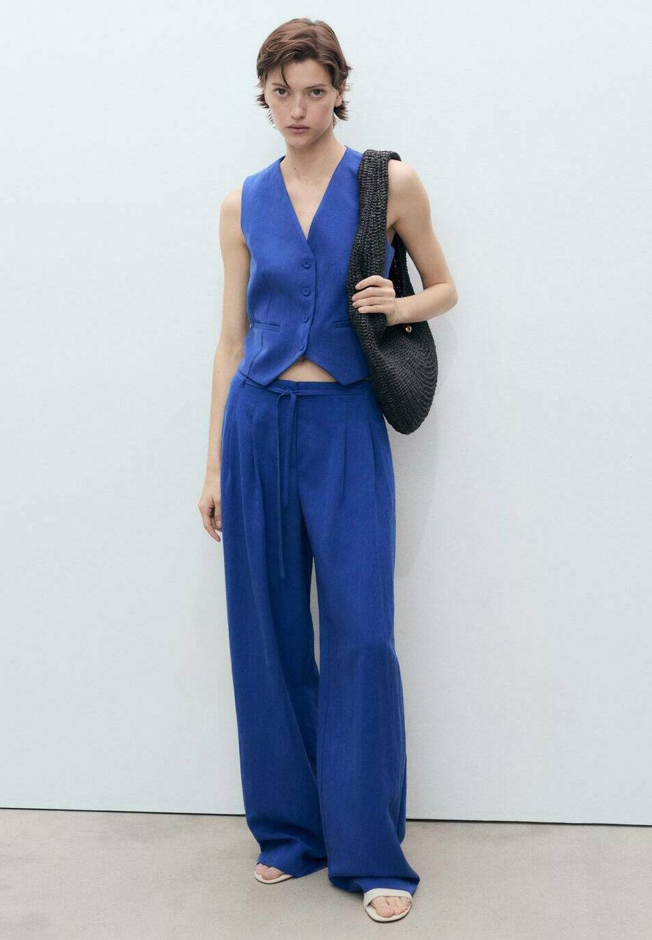 Брюки BONNIE Mango, темно-синий
Брюки BONNIE Mango, темно-синий