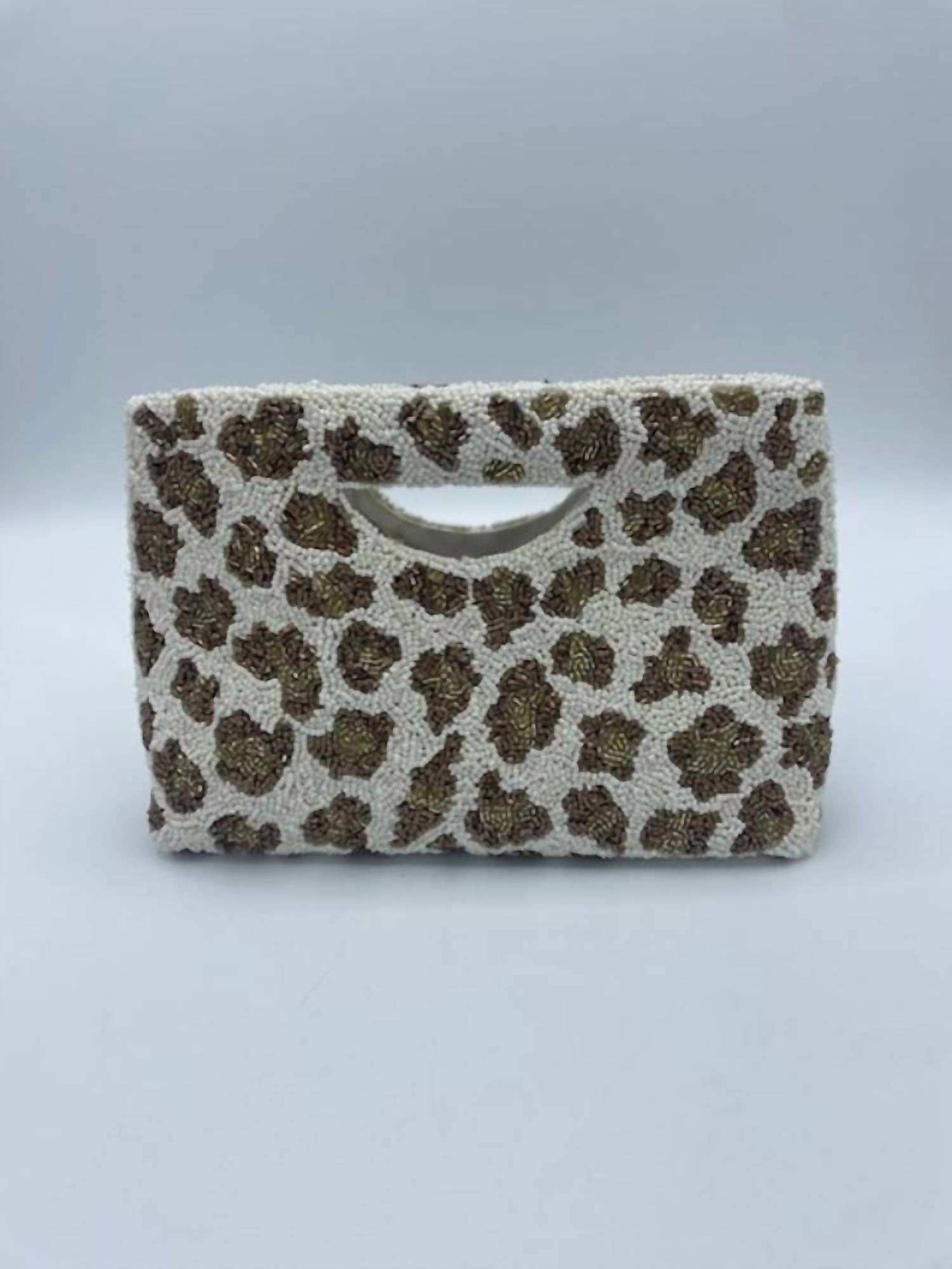 Вечерний клатч Kamala в расцветке "гепард/слоновая кость" MOYNA NEW YORK
Вечерний клатч Kamala в расцветке "гепард/слоновая кость" MOYNA NEW YORK