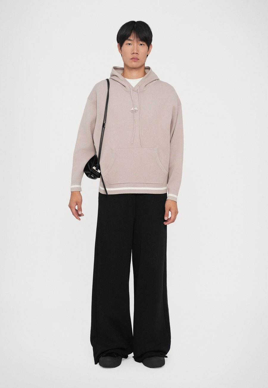 Сумка кросс-боди Bonastre BON BON UNISEX, Black
Сумка кросс-боди Bonastre BON BON UNISEX, Black