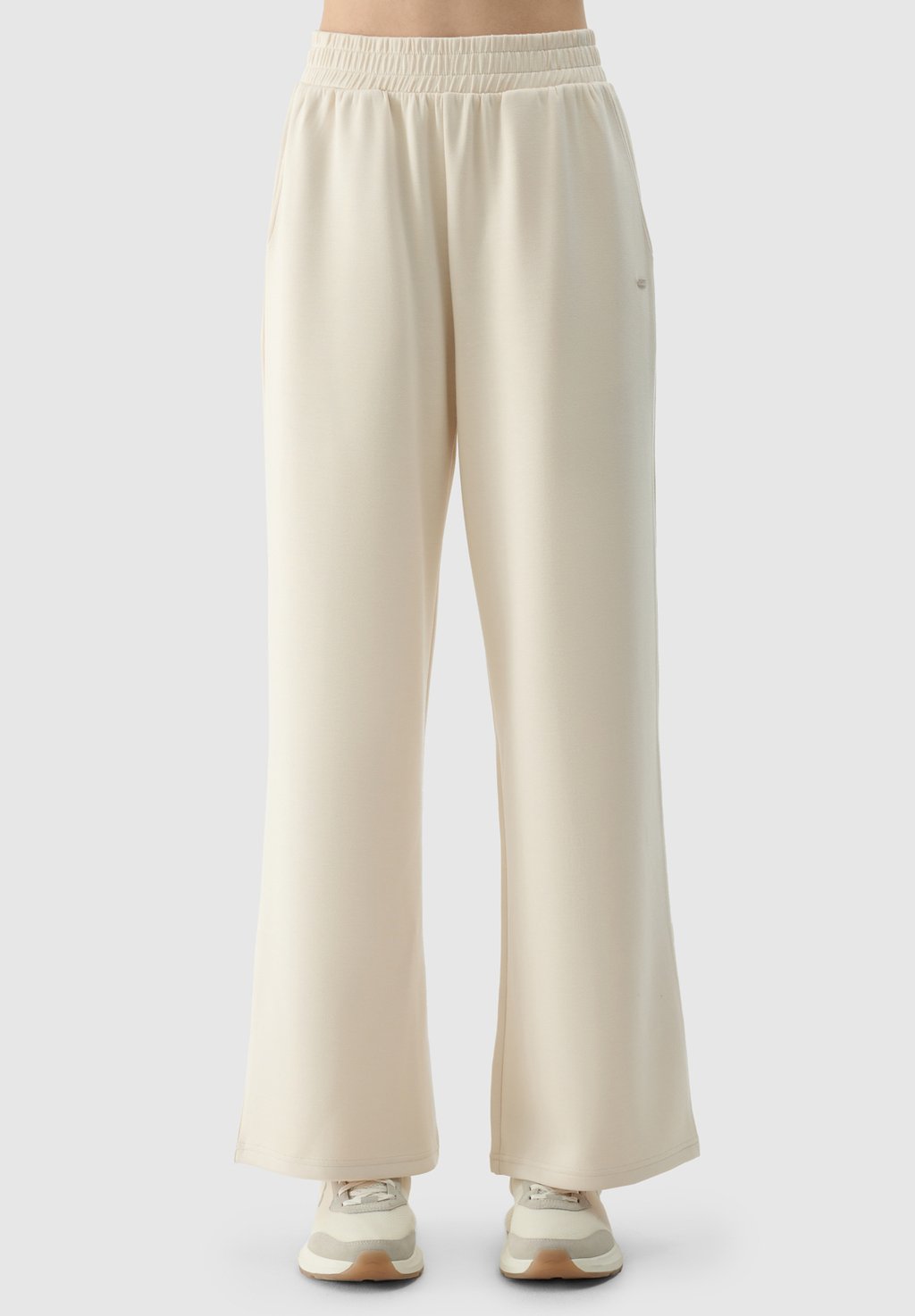 Спортивные штаны 4F, бежевый
Спортивные штаны 4F, бежевый