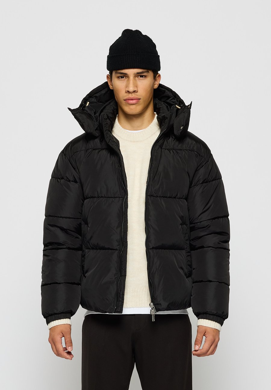 Куртка Burocs HOODED PUFFER, Black
Куртка Burocs HOODED PUFFER, Black