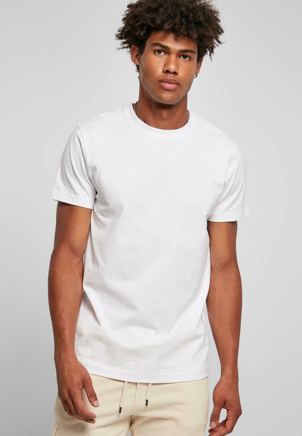 Футболка базовая Urban Classics, цвет white
Футболка базовая Urban Classics, цвет white