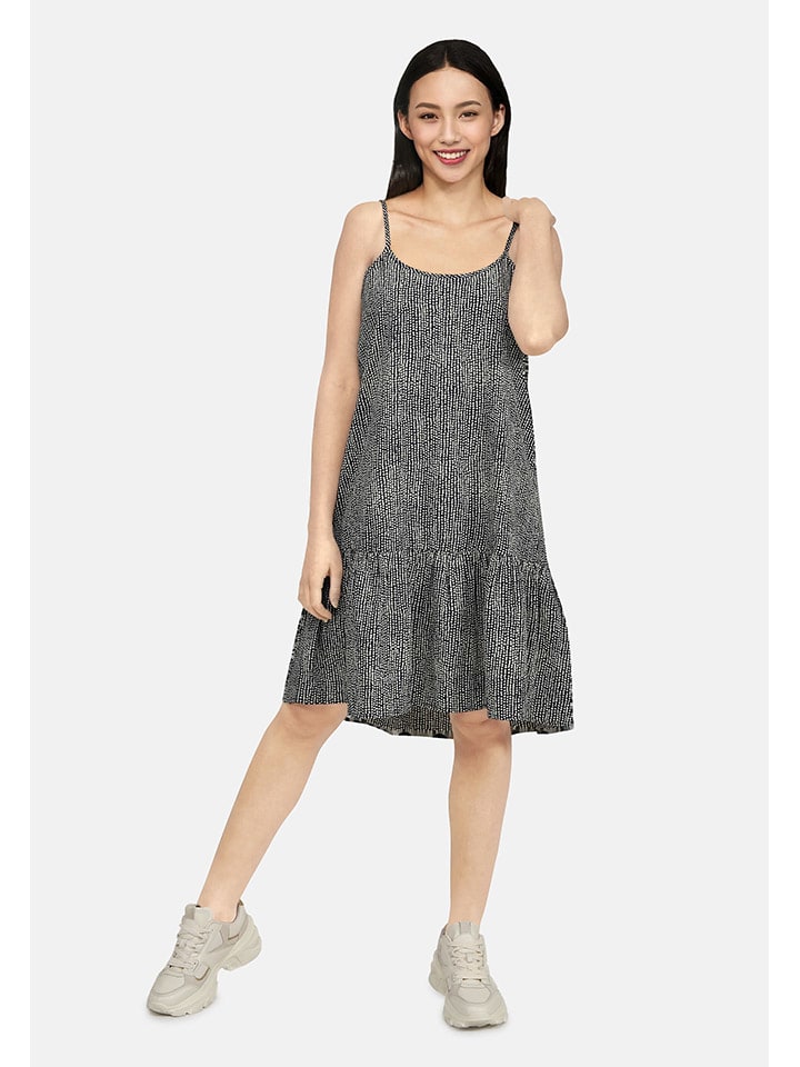 Платье до колена SisterS point, темно-синий/белый
Платье до колена SisterS point, темно-синий/белый