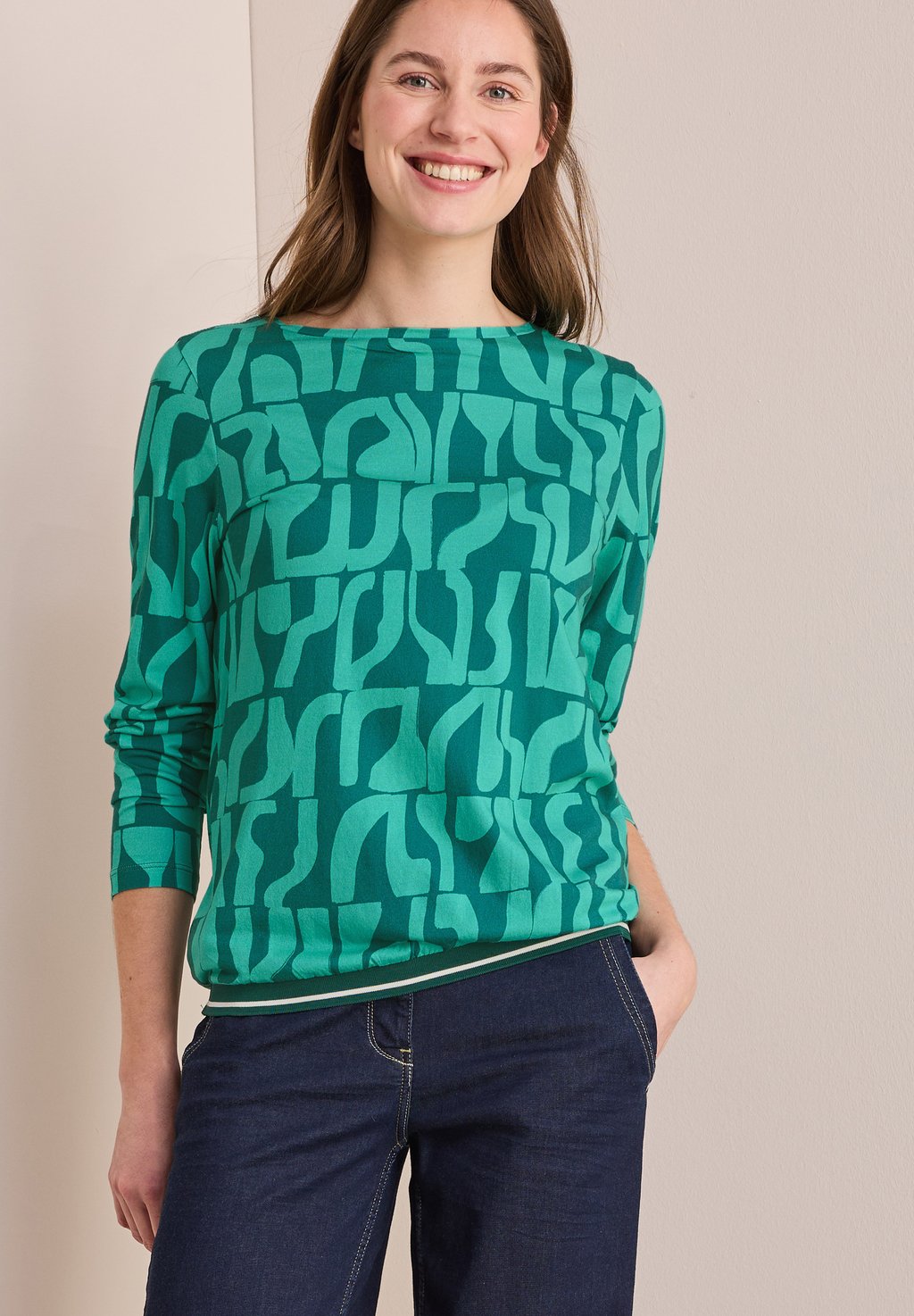 Толстовка BEDRUCKTES Cecil, зеленый
Толстовка BEDRUCKTES Cecil, зеленый