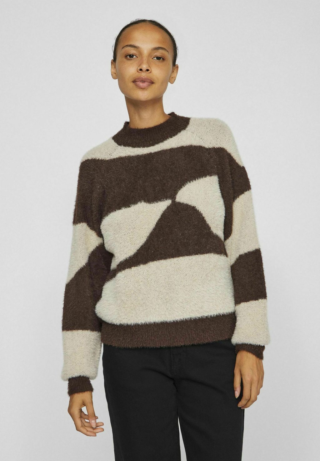 Свитер GEMUSTERTER VILA, темно-коричневый
Свитер GEMUSTERTER VILA, темно-коричневый