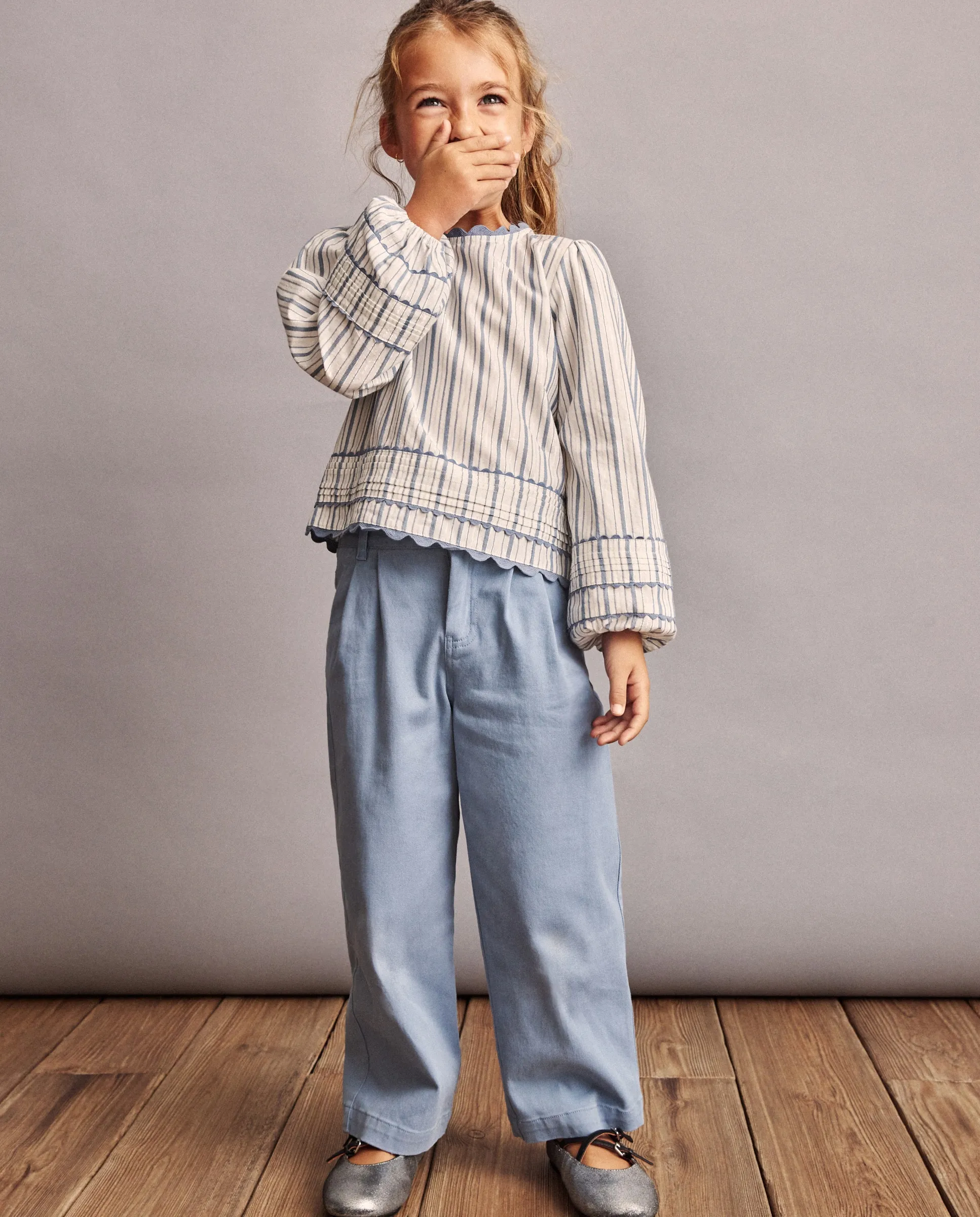 Брюки детские со стрелками на поясе и резинкой на спинке Coconut El Corte Inglés, темно-синий
Брюки детские со стрелками на поясе и резинкой на спинке Coconut El Corte Inglés, темно-синий