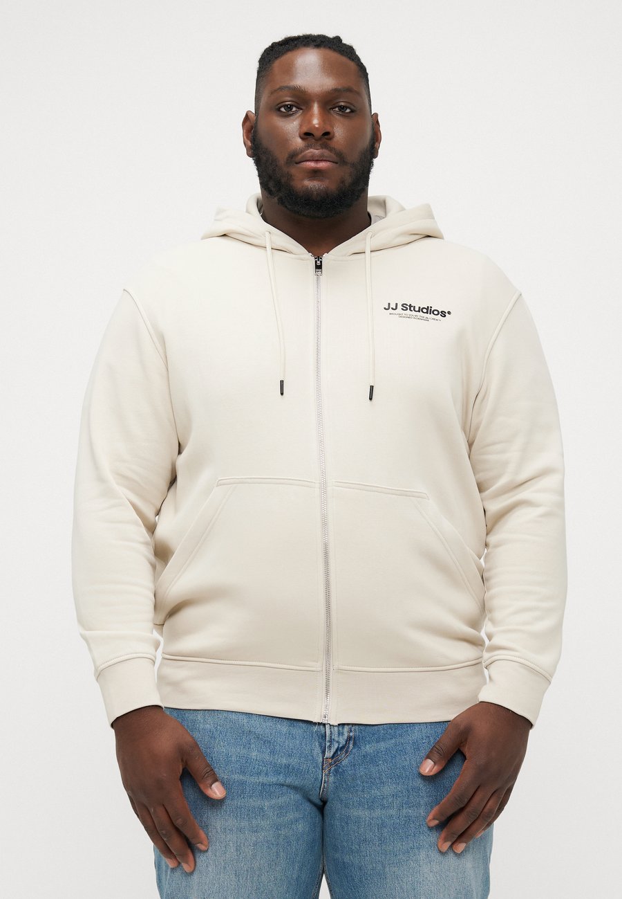Толстовка Jack & Jones JJESOHO ZIP HOOD, Moonbeam/Beige
Толстовка Jack & Jones JJESOHO ZIP HOOD, Moonbeam/Beige