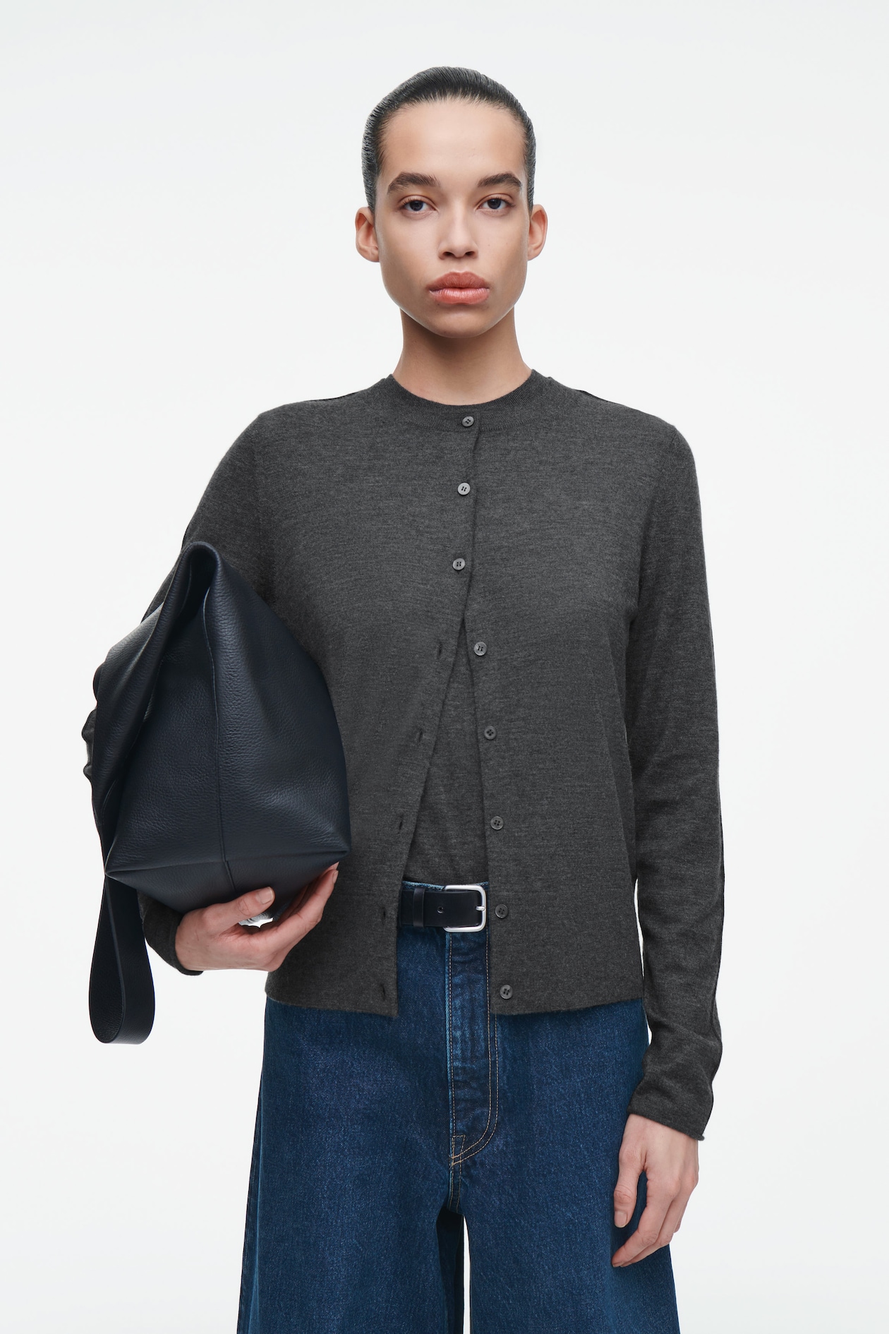 Тонкий вязаный кардиган из чистого кашемира COS, темно-серый меланж
Тонкий вязаный кардиган из чистого кашемира COS, темно-серый меланж