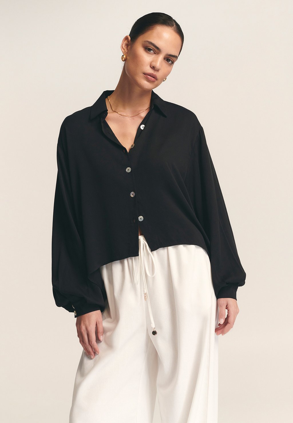 Блузка на пуговицах SWANSEA ST MRLO, черный
Блузка на пуговицах SWANSEA ST MRLO, черный