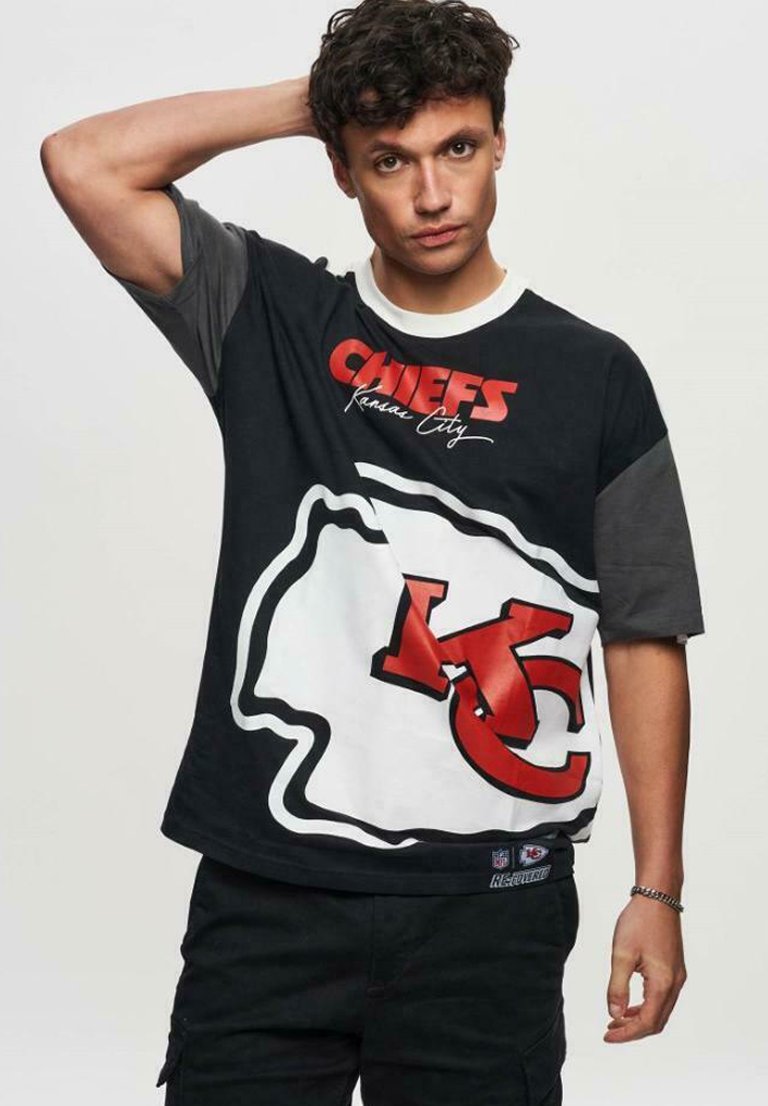 Футболка Re:Covered Print T-shirt, Weiss/White, Белый, Футболка Re:Covered Print T-shirt, Weiss/White
Футболка Re:Covered Print T-shirt, Weiss/White, Белый, Футболка Re:Covered Print T-shirt, Weiss/White