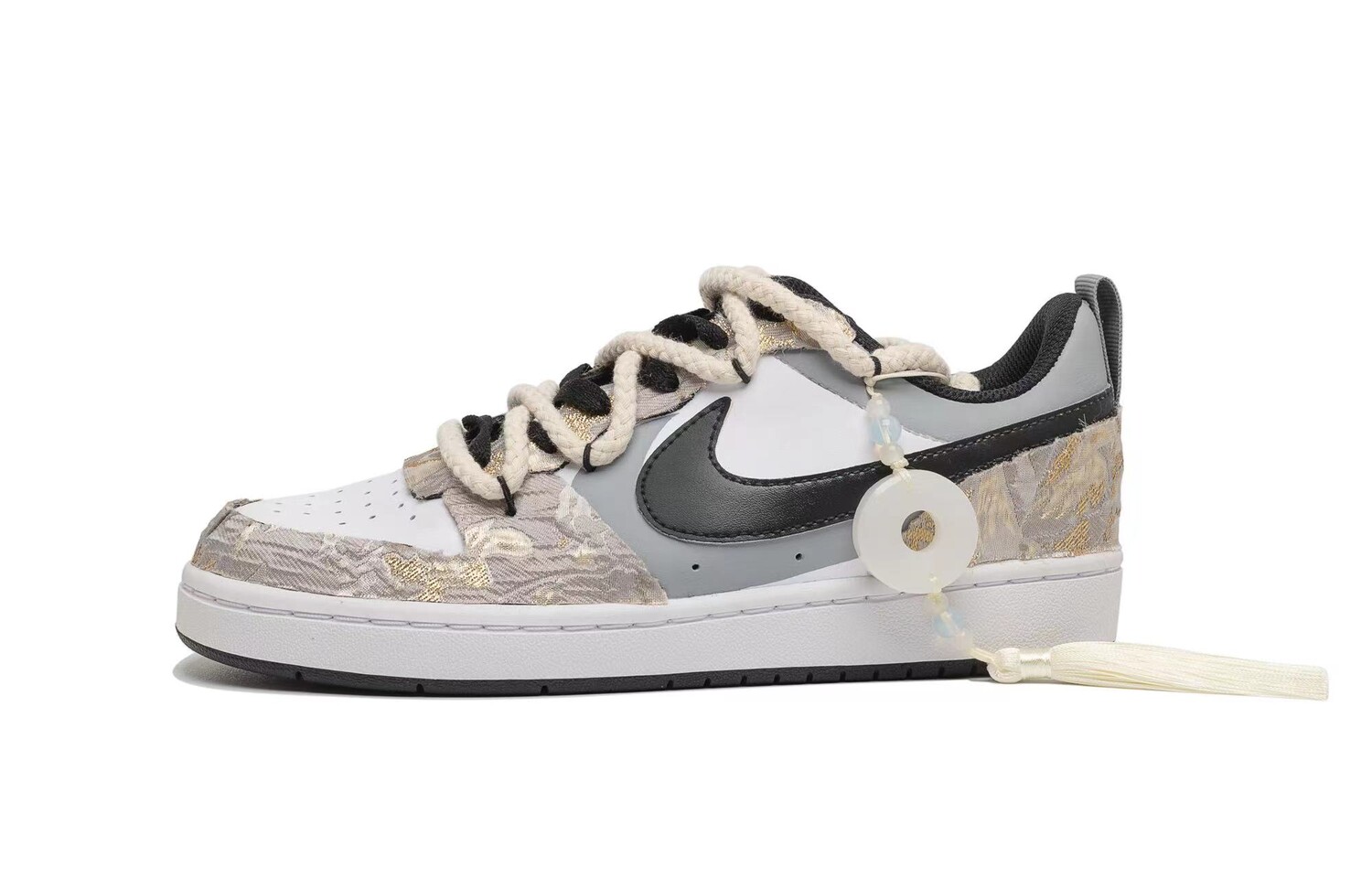 Кроссовки Nike Court Borough Skateboarding Shoes Women's Low-top Black/Gold, черный
Кроссовки Nike Court Borough Skateboarding Shoes Women's Low-top Black/Gold, черный