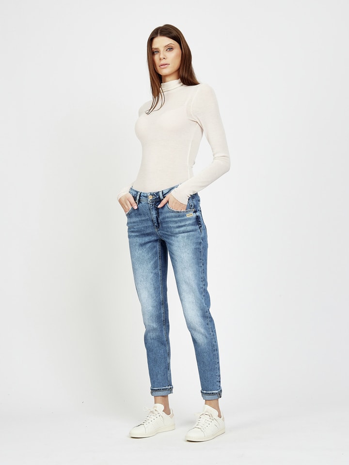 Джинсы свободного кроя синего цвета GANG JEANS
Джинсы свободного кроя синего цвета GANG JEANS
