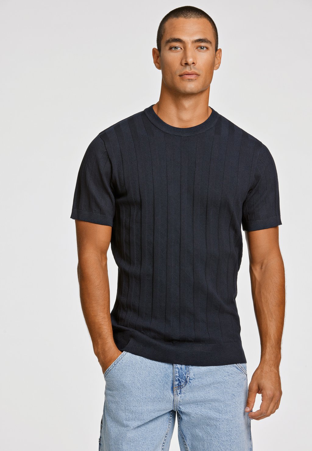 Базовая футболка CREW NECK Lindbergh, темно-синий
Базовая футболка CREW NECK Lindbergh, темно-синий