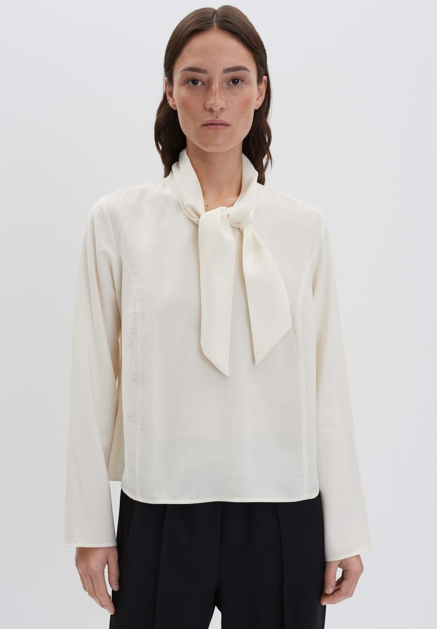 Блуза someday. LOOSE FIT SUBTLE TEXTURE, Soft Cream/White
Блуза someday. LOOSE FIT SUBTLE TEXTURE, Soft Cream/White