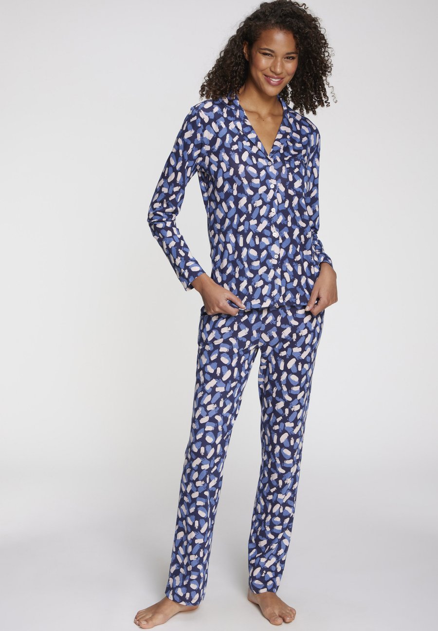 Пижамные брюки s.Oliver Pyjama bottoms, Blau-Gemustert/Blue
Пижамные брюки s.Oliver Pyjama bottoms, Blau-Gemustert/Blue