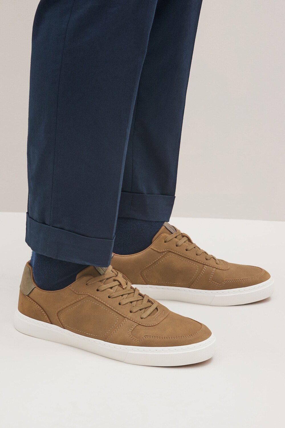 Низкая спортивная обувь Next, коричневый 
Низкая спортивная обувь Next, коричневый