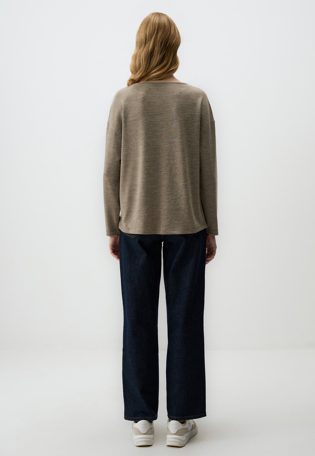 Топ с длинными рукавами SOFT CREWNECK Jimmy Key, бежевый
Топ с длинными рукавами SOFT CREWNECK Jimmy Key, бежевый