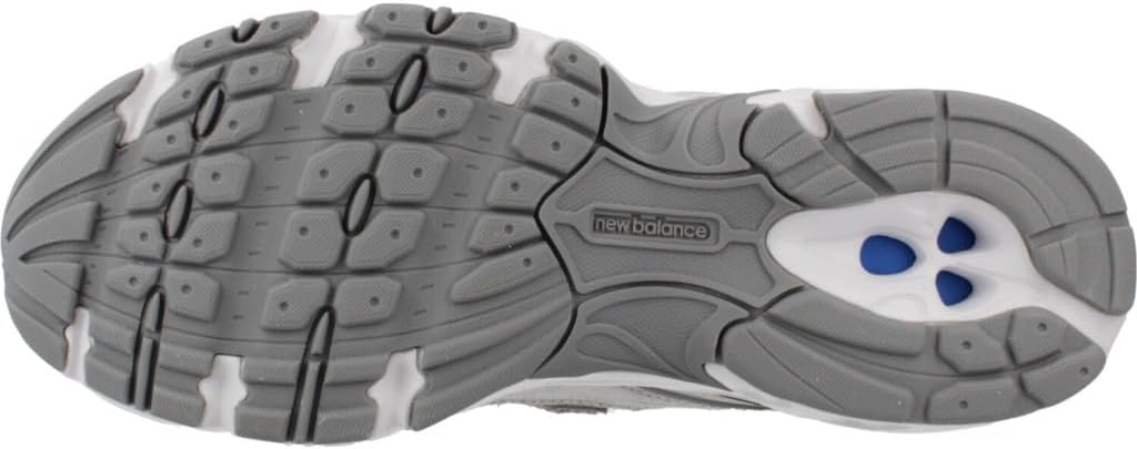 Мужские теннисные кроссовки для игры на хард-корте New Balance FuelCell 996 V4, Grey Reflection Slate Grey Grey Matter
Мужские теннисные кроссовки для игры на хард-корте New Balance FuelCell 996 V4, Grey Reflection Slate Grey Grey Matter