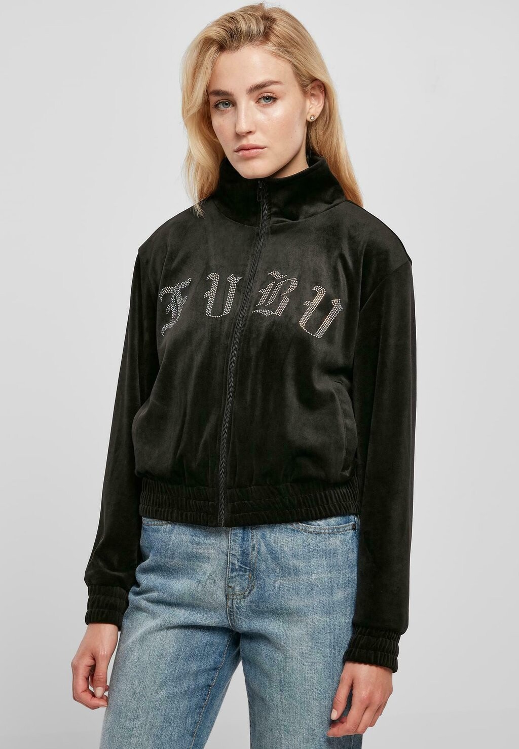 Спортивная куртка FUBU, черный
Спортивная куртка FUBU, черный