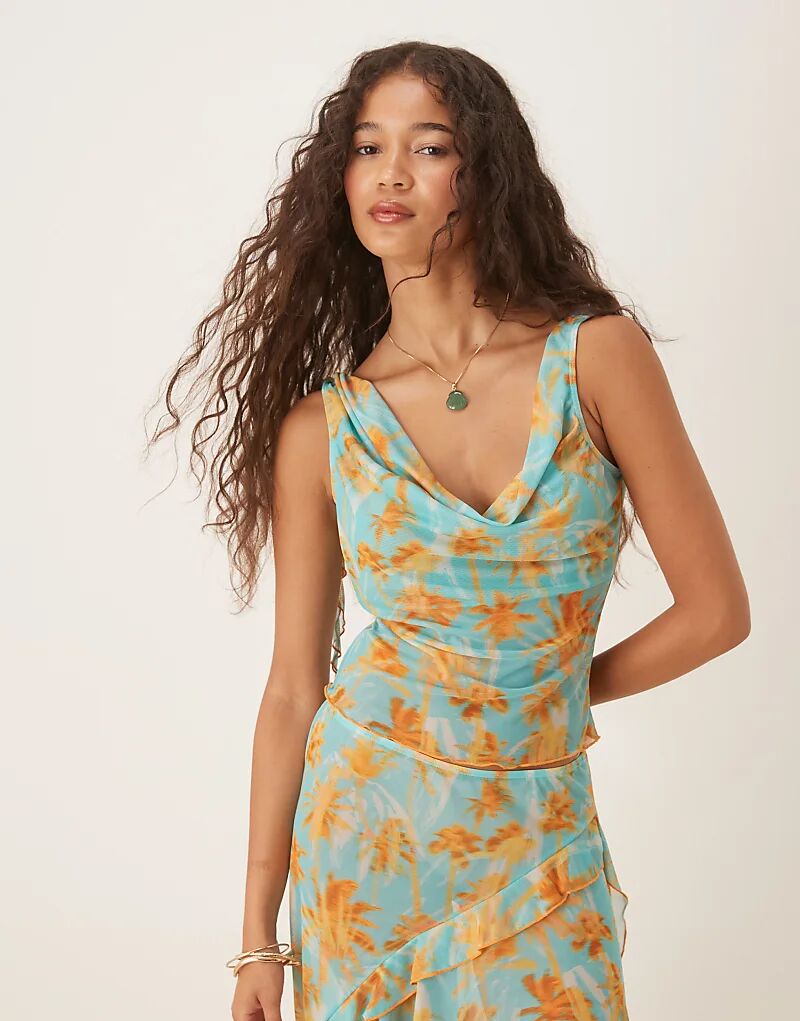 Пляжный топ с принтом пальм Wild Lovers Sweet Escape цвета морской волны
Пляжный топ с принтом пальм Wild Lovers Sweet Escape цвета морской волны