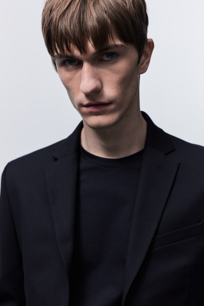 Однобортный пиджак обычного кроя. H&M, синий
Однобортный пиджак обычного кроя. H&M, синий