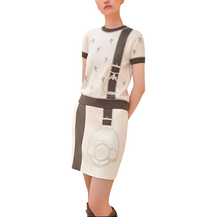 Свитер женский белый HERMES
Свитер женский белый HERMES