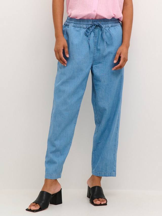 Укороченные брюки луизы с эластичным поясом KAFFE, цвет Medium Blue 
Укороченные брюки луизы с эластичным поясом KAFFE, цвет Medium Blue