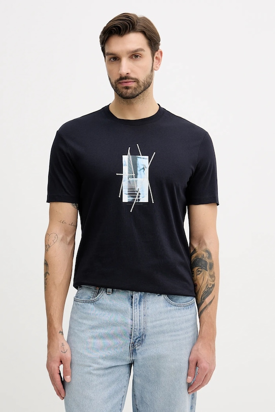 Хлопковая футболка Armani Exchange, темно-синий
Хлопковая футболка Armani Exchange, темно-синий