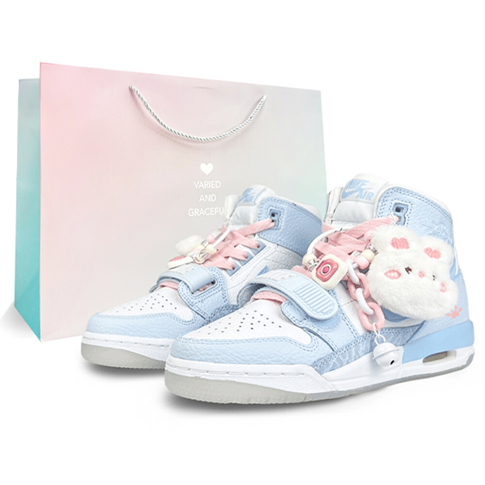 Кроссовки JORDAN Legacy 312 Kids' Basketball Shoes Grade School
Кроссовки JORDAN Legacy 312 Kids' Basketball Shoes Grade School