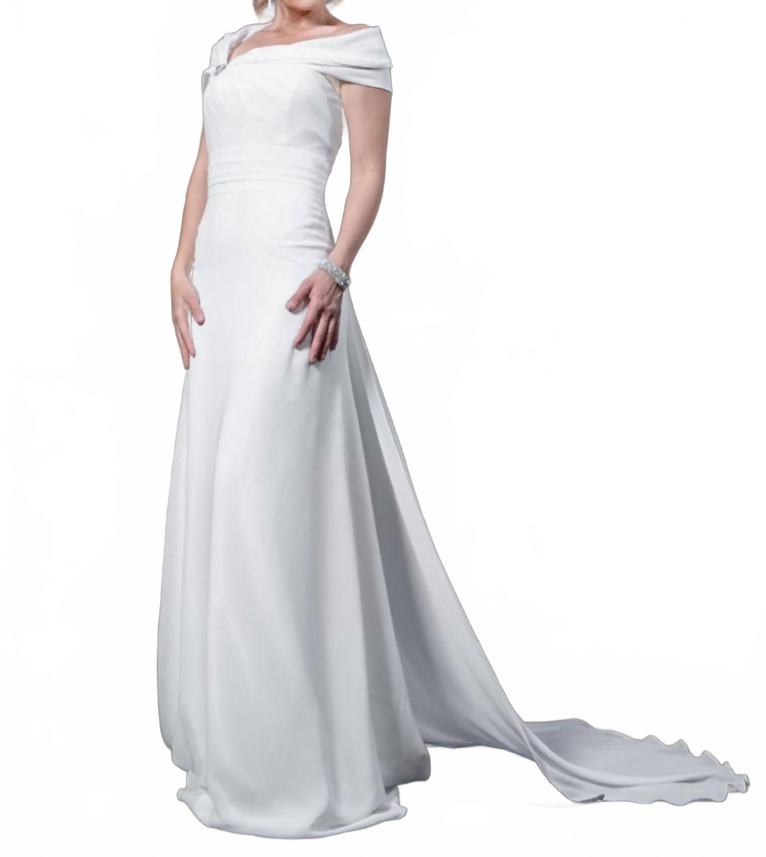 Last Dress Белое шифоновое платье с воротником-портретом
Last Dress Белое шифоновое платье с воротником-портретом