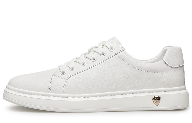 ZRO Стильные мужские кроссовки для скейтбординга белого цвета
ZRO Стильные мужские кроссовки для скейтбординга белого цвета