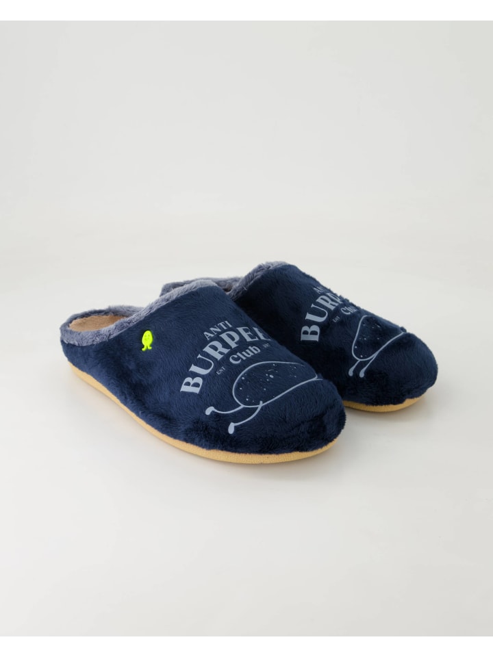 Закрытые тапочки синего цвета Gioseppo
Закрытые тапочки синего цвета Gioseppo