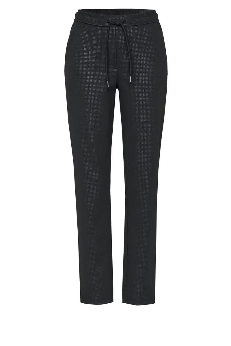 Брюки без застежки TONI "Sue Modern Chic" с мелким узором, черный
Брюки без застежки TONI "Sue Modern Chic" с мелким узором, черный