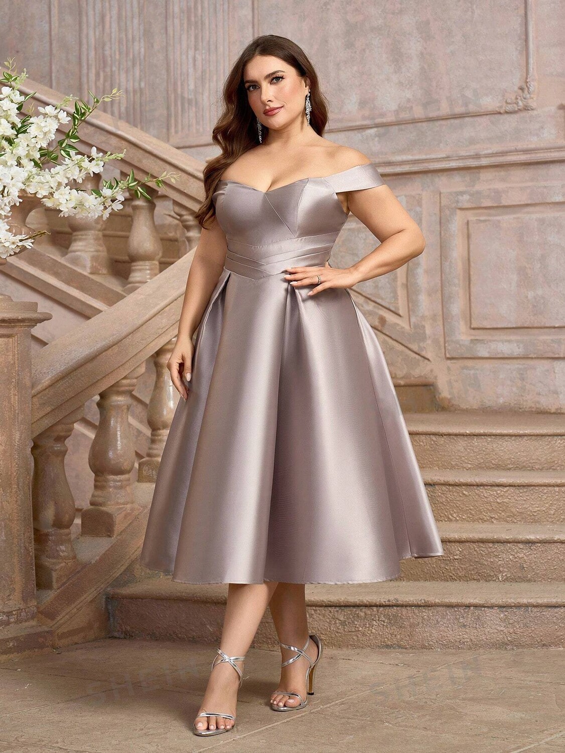 Belle Plus Size Элегантное и очаровательное Женское благородное атласное платье Shein, шампанское
Belle Plus Size Элегантное и очаровательное Женское благородное атласное платье Shein, шампанское