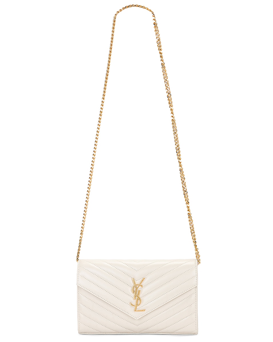 Кошелёк на цепочке Cassandre Saint Laurent, Crema Soft
Кошелёк на цепочке Cassandre Saint Laurent, Crema Soft