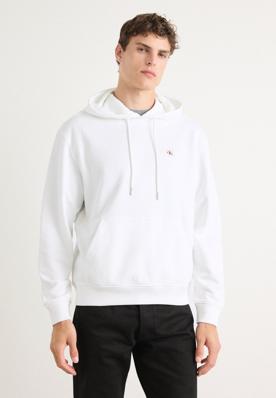 Худи Calvin Klein Jeans BADGE HOODIE, Bright White/White, Белый, Худи Calvin Klein Jeans BADGE HOODIE, Bright White/White
Худи Calvin Klein Jeans BADGE HOODIE, Bright White/White, Белый, Худи Calvin Klein Jeans BADGE HOODIE, Bright White/White