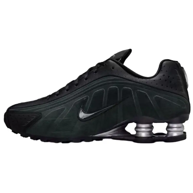 Nike Женские кроссовки Shox R4 Black Silver
Nike Женские кроссовки Shox R4 Black Silver