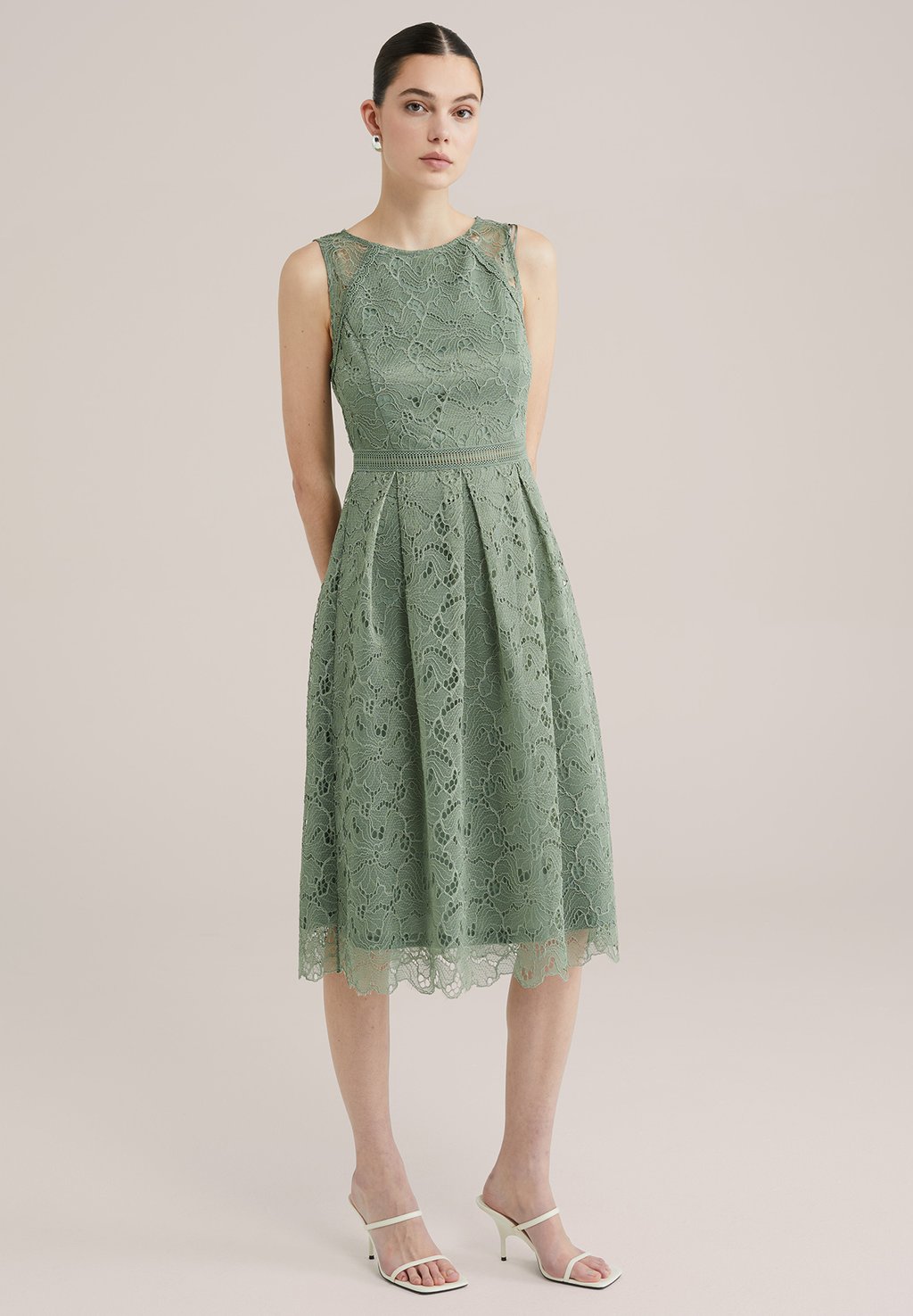 Коктейльное платье / Вечернее платье WE Fashion, мята 
Коктейльное платье / Вечернее платье WE Fashion, мята