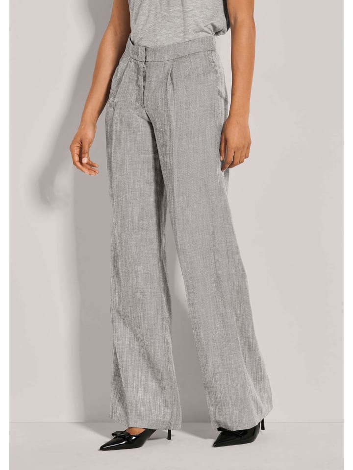 MADELEINE Широкие брюки с отглаженными краями, серого/бежевого/меланжевого цвета
MADELEINE Широкие брюки с отглаженными краями, серого/бежевого/меланжевого цвета