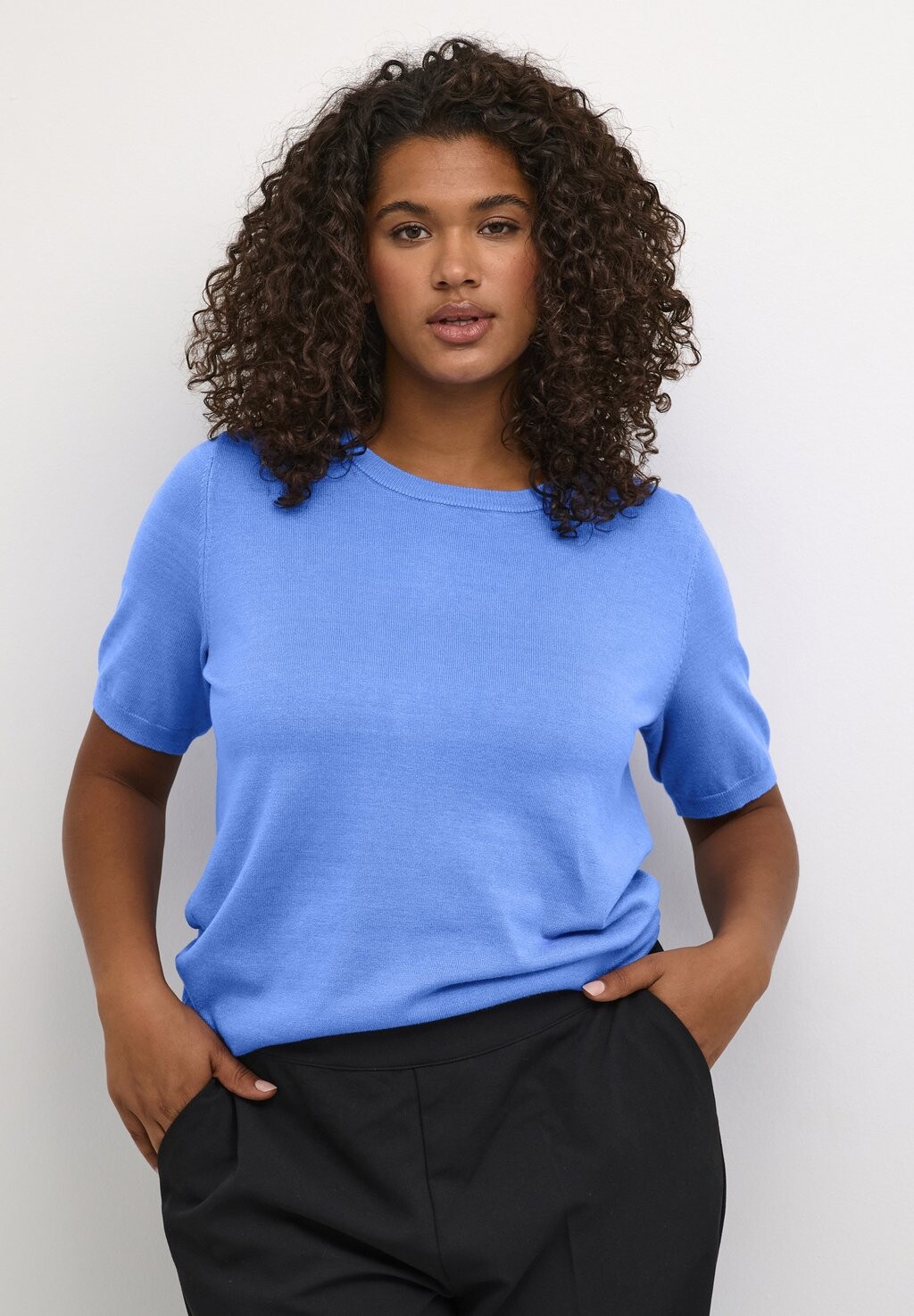 Футболка базовая LIZZY Kaffe Curve, цвет ultramarine, Синий, Футболка базовая LIZZY Kaffe Curve, цвет ultramarine
Футболка базовая LIZZY Kaffe Curve, цвет ultramarine, Синий, Футболка базовая LIZZY Kaffe Curve, цвет ultramarine
