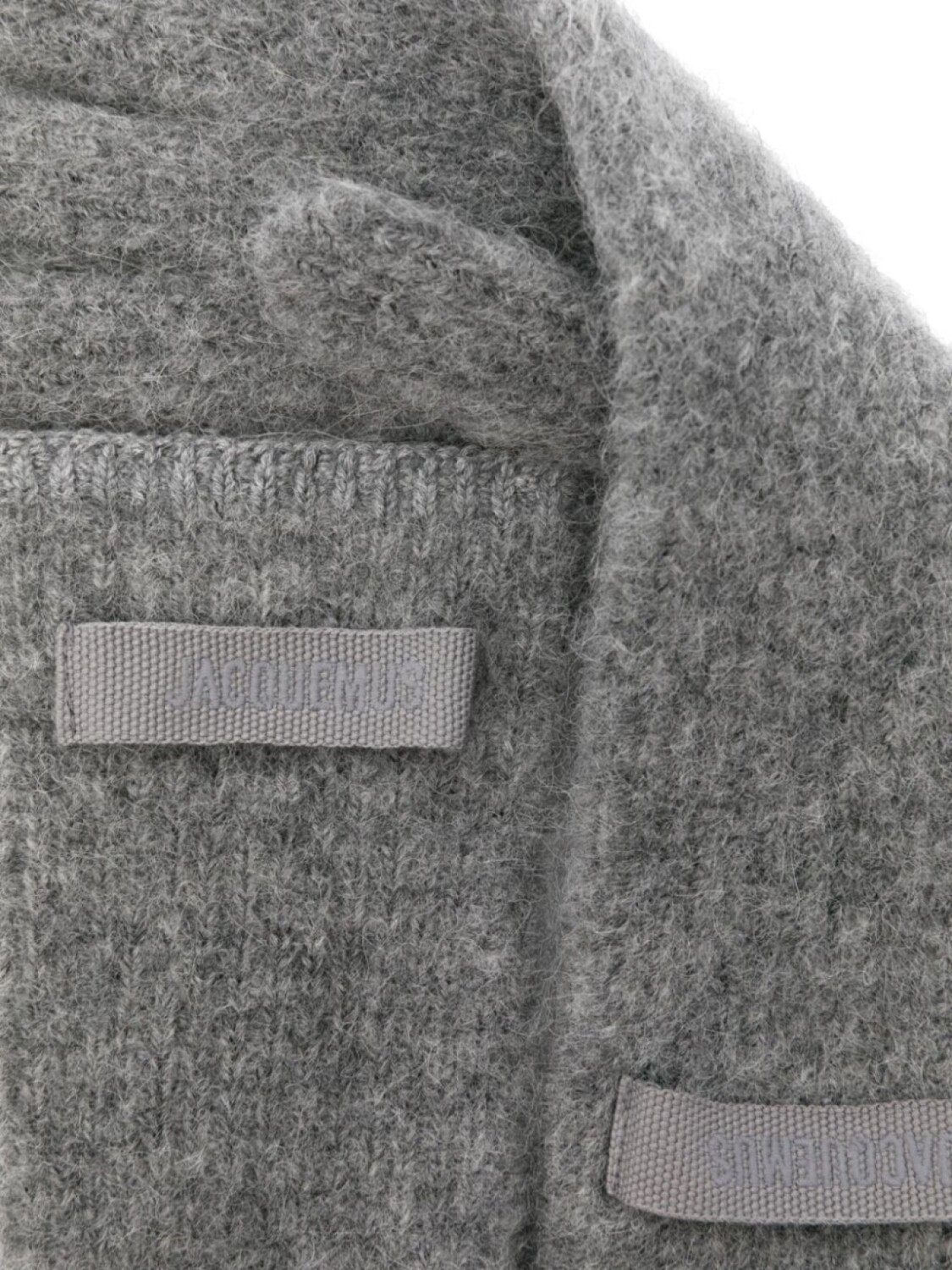 Jacquemus перчатки Les gants Gros Grain, серый
Jacquemus перчатки Les gants Gros Grain, серый