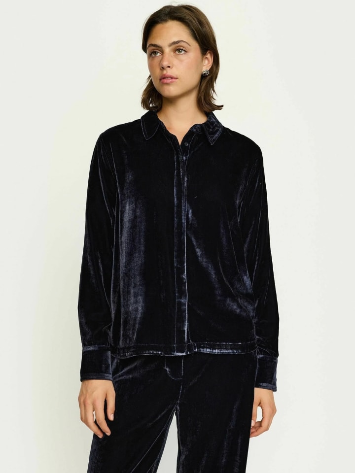 Рубашка SRSolana in 880 Overture Soft Rebels
Рубашка SRSolana in 880 Overture Soft Rebels