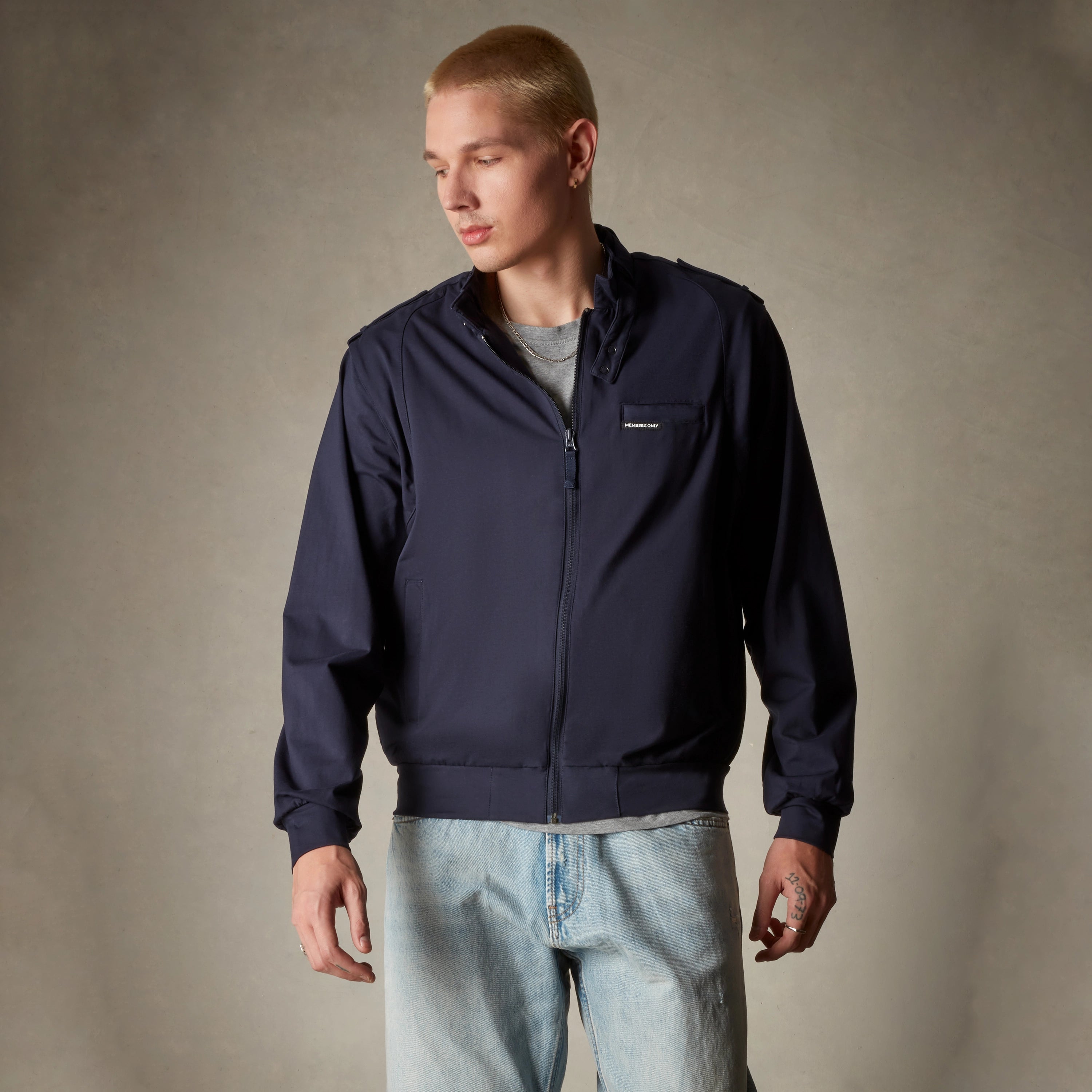 Мужская спортивная клубная куртка Member Only, темно-синий 
Мужская спортивная клубная куртка Member Only, темно-синий