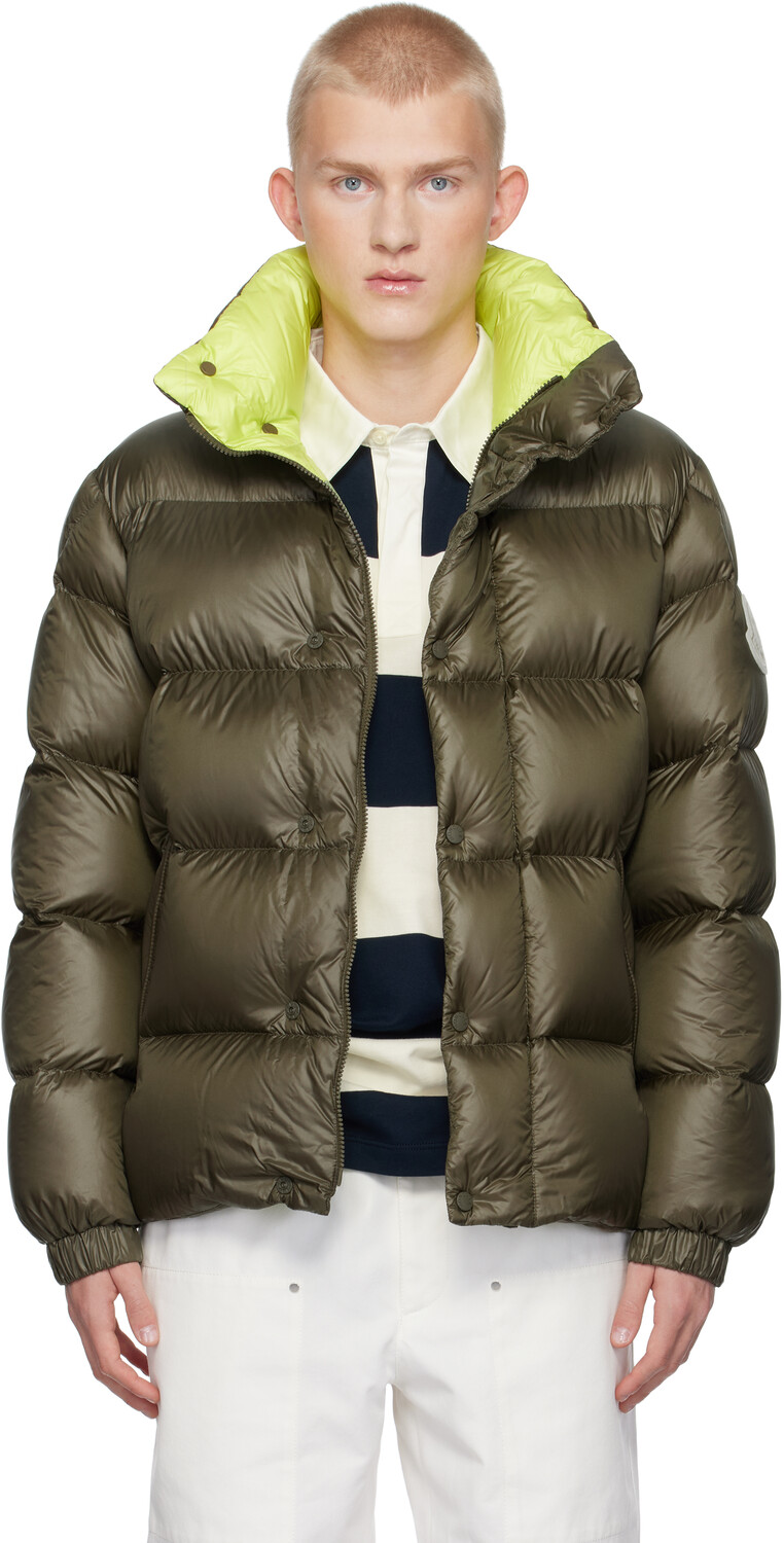 Короткая куртка цвета хаки Leste Moncler 
Короткая куртка цвета хаки Leste Moncler