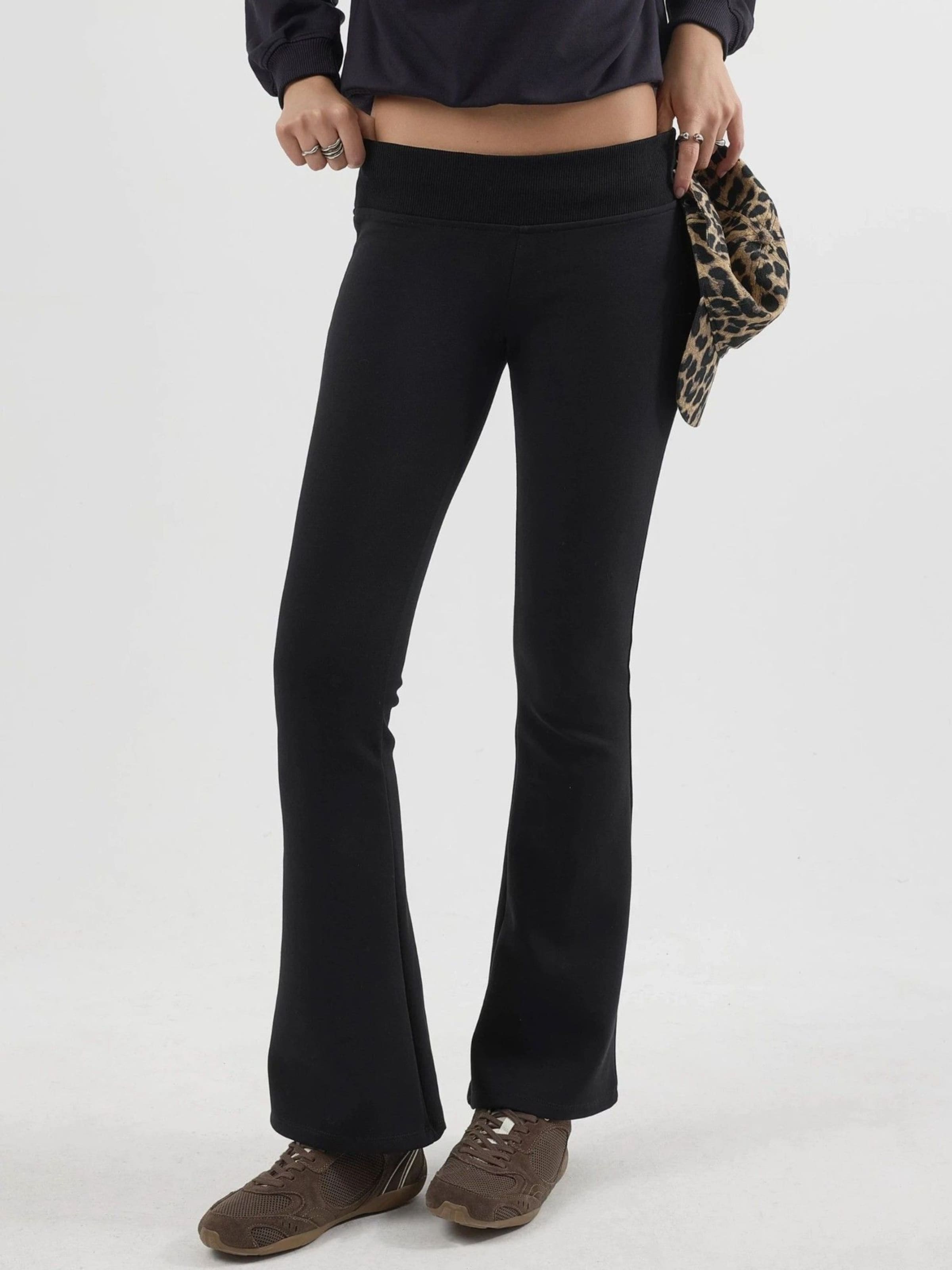 Busem Черные расклешенные брюки
Busem Черные расклешенные брюки