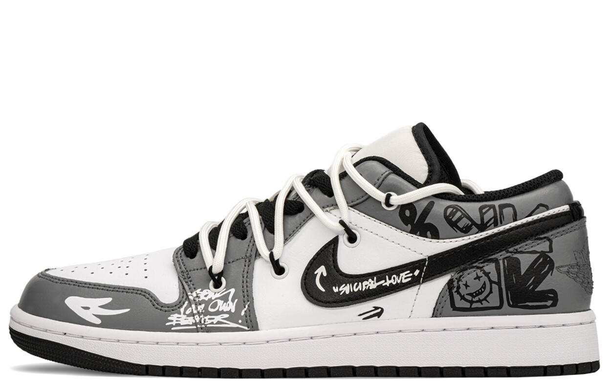 Кроссовки Air Jordan 1 Vintage Basketball Shoes Men Low-top Black/white/gray, черный/белый/серый
Кроссовки Air Jordan 1 Vintage Basketball Shoes Men Low-top Black/white/gray, черный/белый/серый